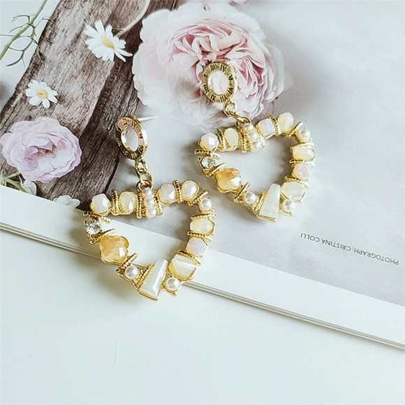 Share

Fashion New Sweet Crystal Pearl Love Earr - Picture 4 of 5
